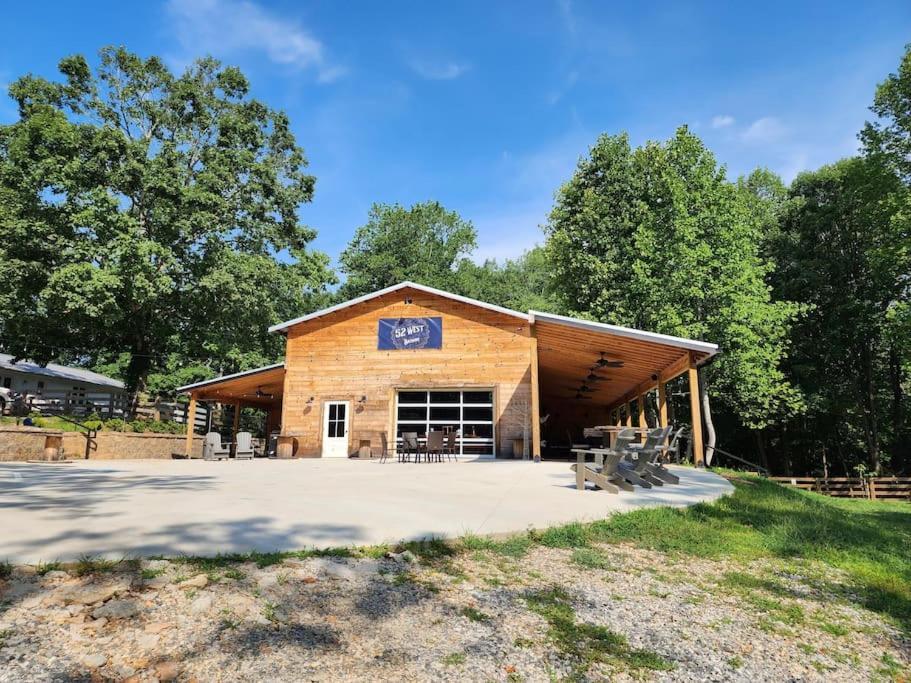 Holiday home Roost Retreat Dahlonega